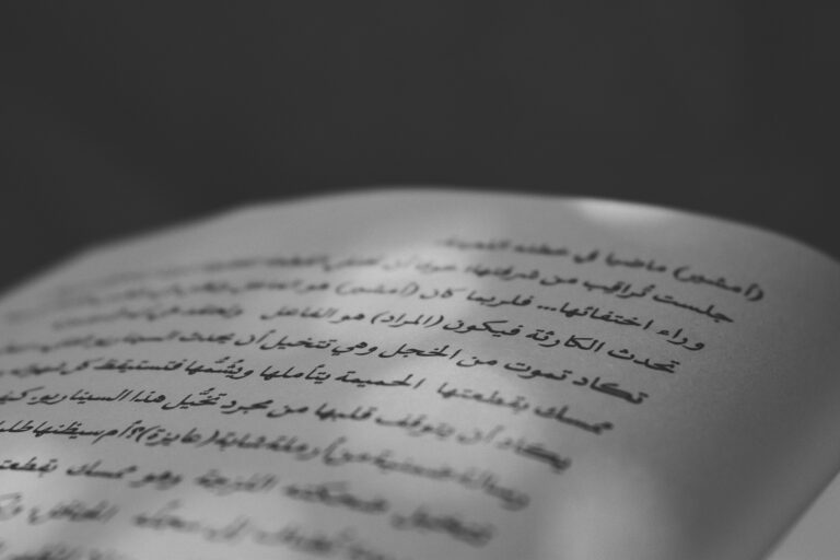 8 Best Arabic Grammar Books: Our Essentials Guide