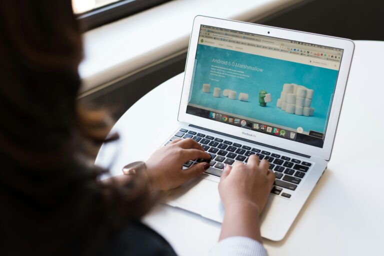 Tax Return Software in Canada: A Simple Guide